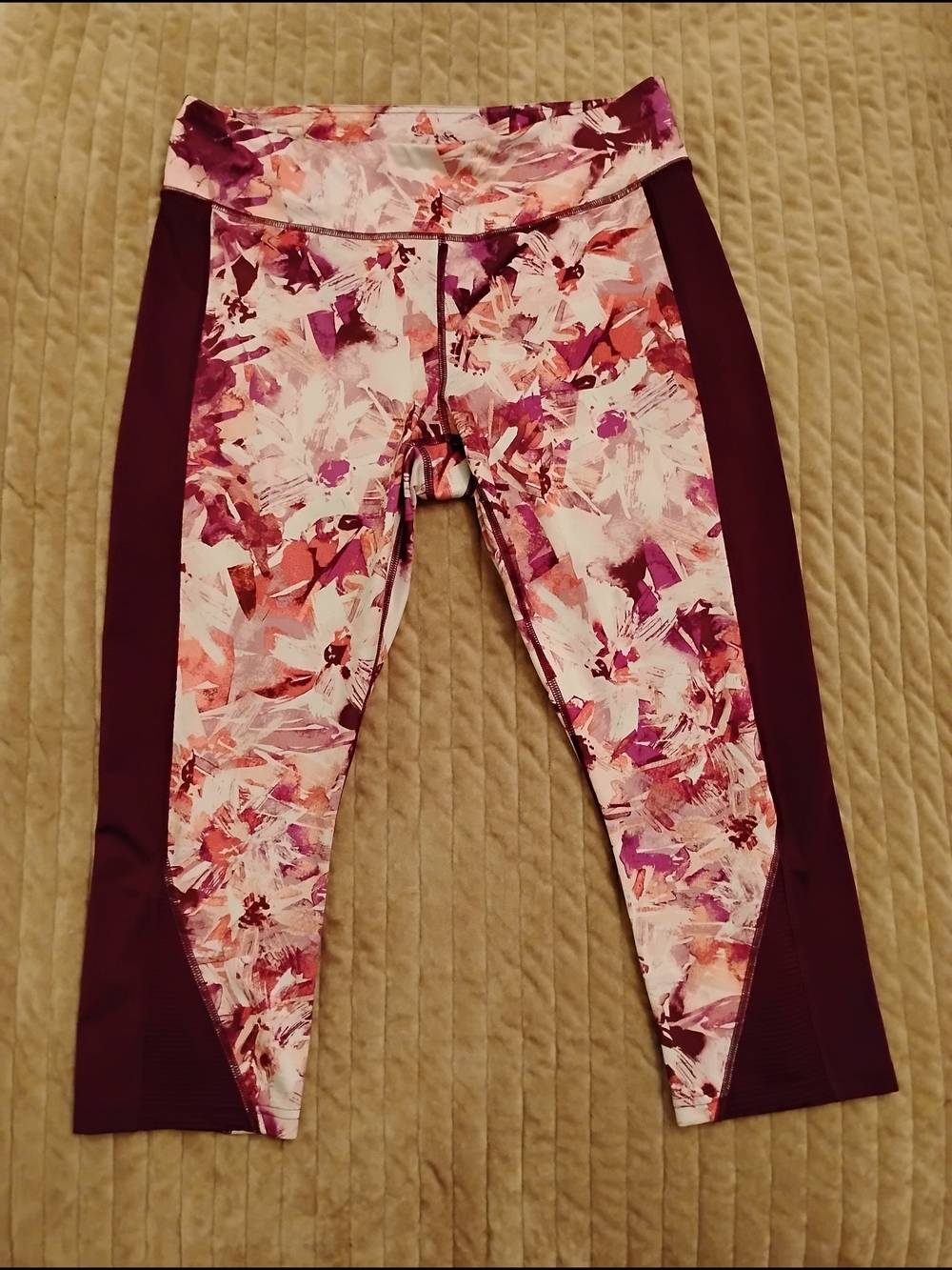 Tek Gear DryTek XL Women's Maroon Floral Active Top